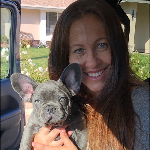 Meet your Posher, Adria - Picture 3 of 11